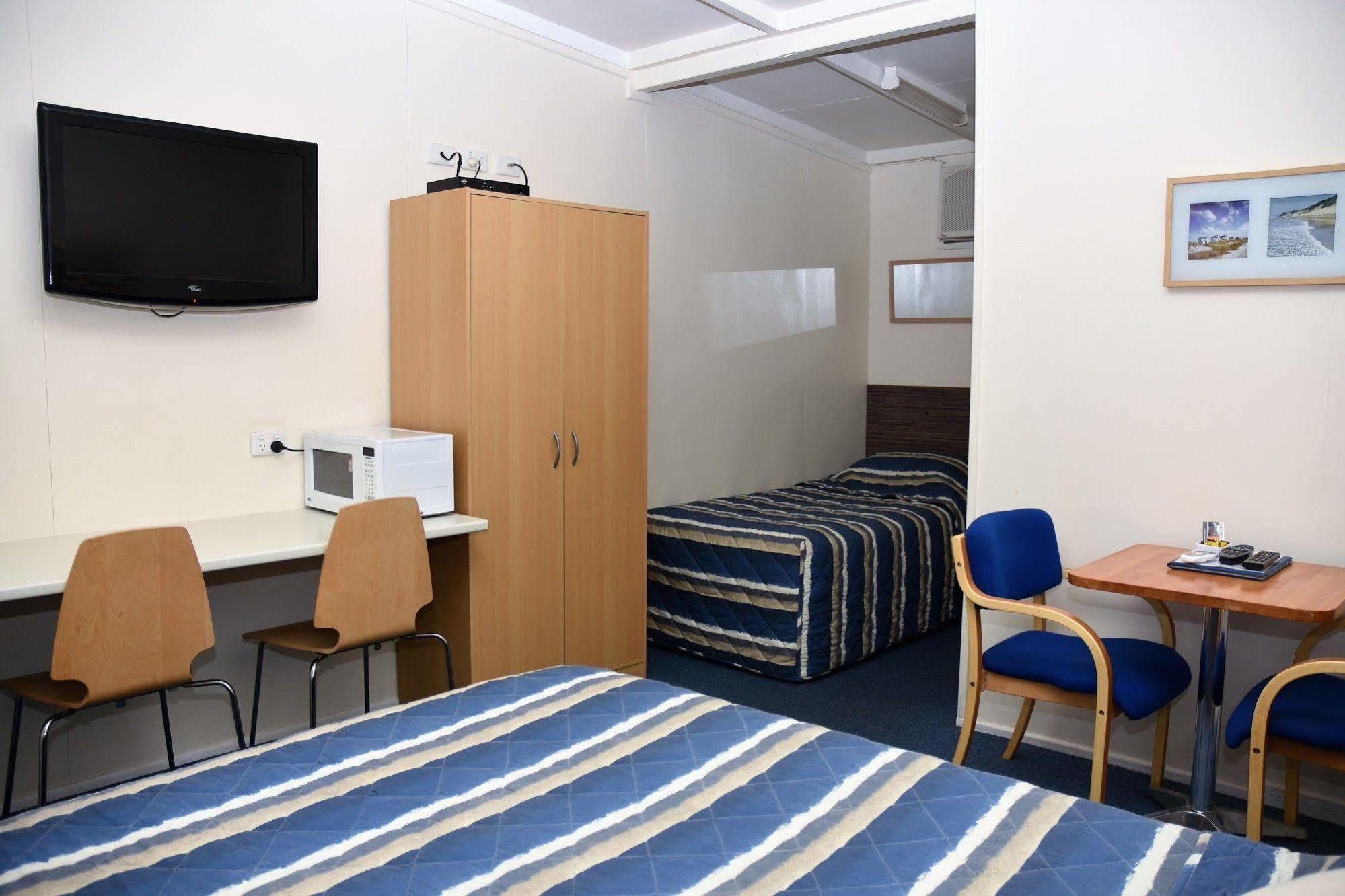 Chinchilla Motel Экстерьер фото
