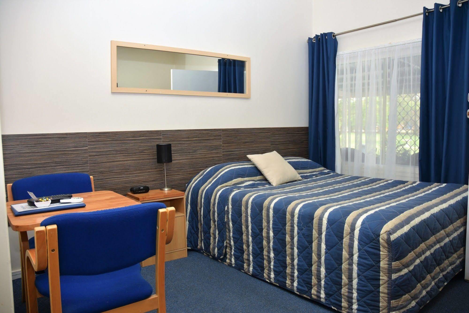 Chinchilla Motel Экстерьер фото